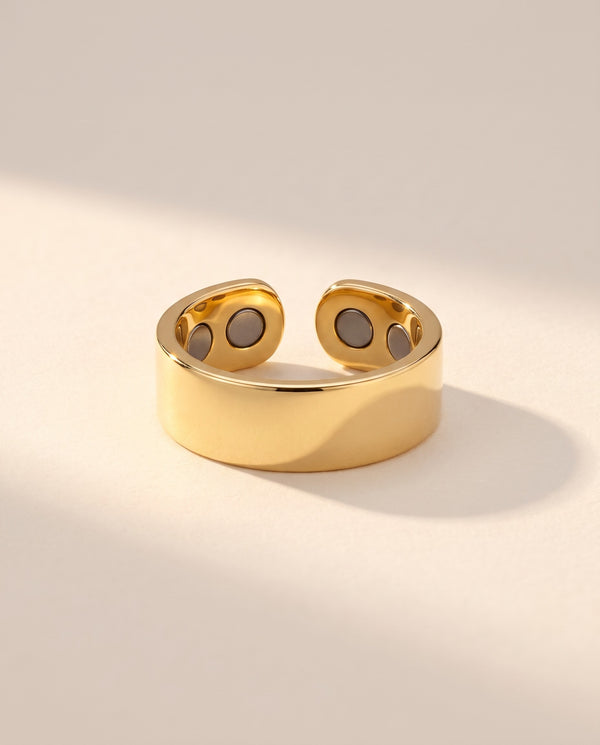 Magneva Ember Ring in gold